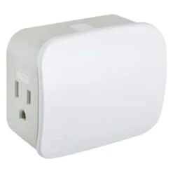 GE Enbrighten Z-Wave Plus Z-Wave Plus 15-Amp 120-Volt White 3-wire Grounding Plug