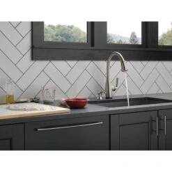 Dominic Single-Handle Pull-Down Sprayer Kitchen Faucet With Touch2O & ShieldSpray Technology In SpotShield Stainless -Household Items Sales 3fb392dca9023406aa66a35f754f0fcc 1800x1800