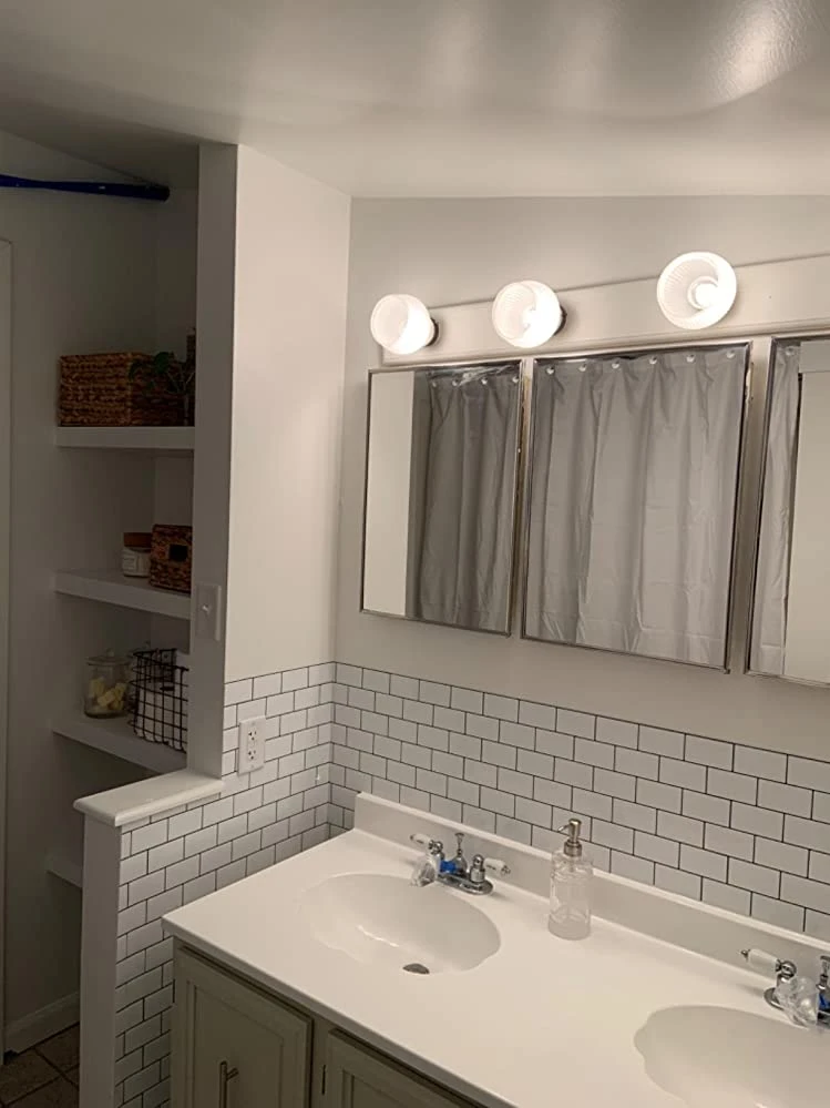 Crystiles 12"x12" Subway White Vinyl Peel And Stick Backsplash Tile, Pro Series Thicker Version, 4-Sheet Pack 4 Crystiles 12"x12" Subway White Vinyl Peel And Stick Backsplash Tile, Pro Series Thicker Version, 4-Sheet Pack - Image 2