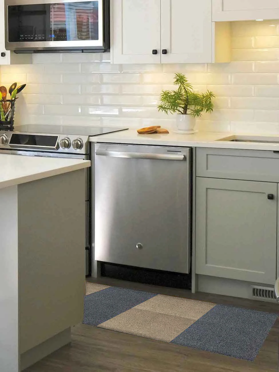 DIP Shade Carpet Tile Square 19.7 In. X 19.7 In. 16.2 Sq Ft/6 Pack 5 DIP Shade Carpet Tile Square 19.7 In. X 19.7 In. 16.2 Sq Ft/6 Pack - Image 3